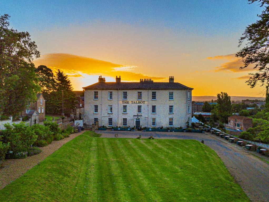 The Talbot, Malton, North Yorkshire Accommodation image 1 Picture of The Talbot
