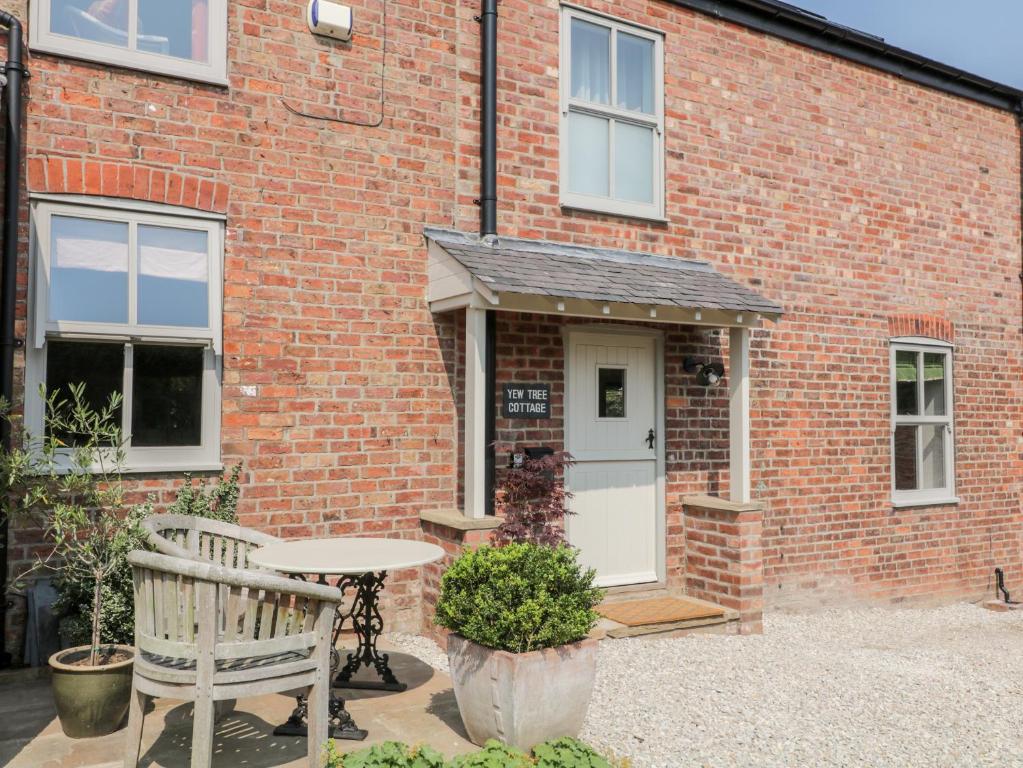 Yew Tree Cottage Accommodation image 1 Yew Tree Cottage image one