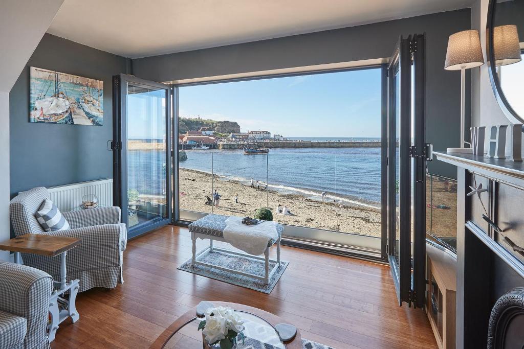 Host & Stay - No 3 Sandside image one