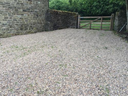 SUNNYSIDE COTTAGE Accommodation image 3 SUNNYSIDE COTTAGE HUTTON LE HOLE NORTHYORKSHIRe image three
