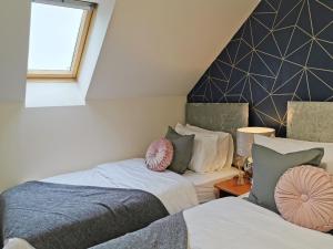 Fivehill Apartment Sheffield image two