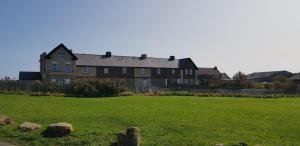 Coastguards Cottage image two