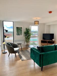 1 Bed Modern Apartment in a Converted Mill image two