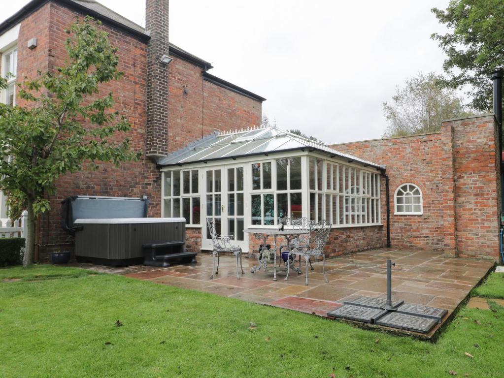 Ash Tree Lodge Accommodation image 1 Ash Tree Lodge image one