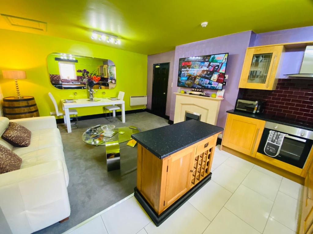 PHOENIX Boutique Apartments Accommodation image 1 PHOENIX Boutique Apartments image one