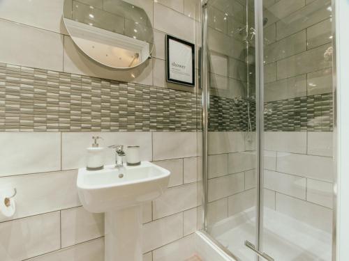 Bessemer House Apartments Accommodation image 3 Bessemer House Apartments image three