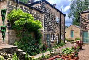Ewood Cottage *NEW* Exquisite Country Cottage Accommodation image 2 Ewood Cottage *NEW* Exquisite Country Cottage image two