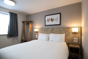Book Selby Hotels - Pricing & Availability Page image 4 Picture of Owl