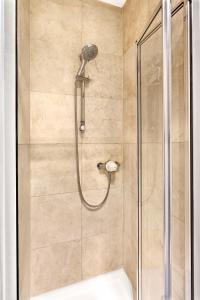 Cheltenham Apartments Harrogate Accommodation image 2 Cheltenham Apartments Harrogate image two