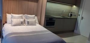 51 Cocoa Suites, Rowntrees Wharf Accommodation image 2 51 Cocoa Suites,Rowntrees Wharf image two