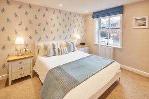 Host & Stay - Sherlock Cottage Accommodation image 2 Host & Stay - Sherlock Cottage image two