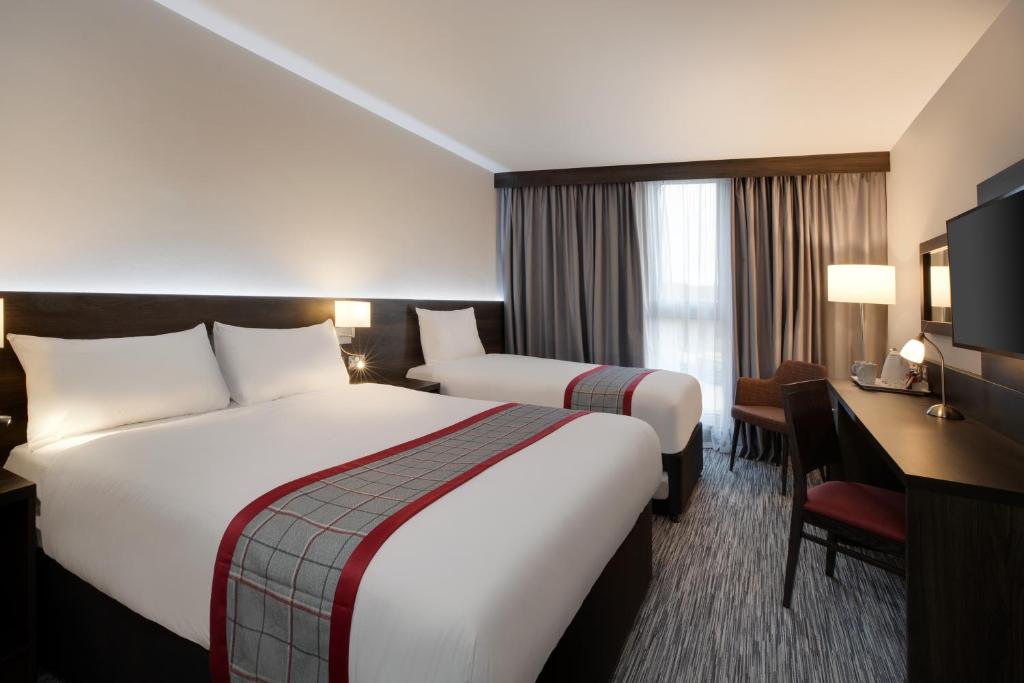 Ramada by Wyndham Leeds East Accommodation image 1 Ramada by Wyndham Leeds East image one