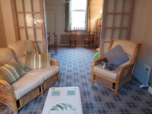 Relaxing 2-Bed House Guisborough - Sofabed Option Accommodation image 3 Relaxing 2-Bed House Guisborough - Sofabed Option image three