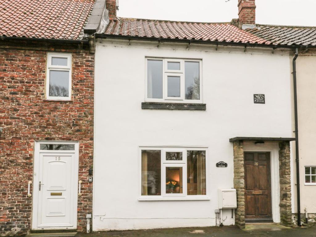 Barnaby Cottage image one
