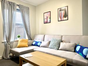 Free, large CAR PARK apartment Accommodation image 2 Free, large CAR PARK apartment image two