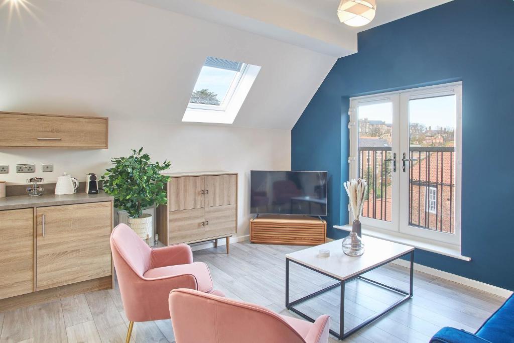 Host & Stay - Guillemot House Accommodation image 1 Host & Stay - Guillemot House image one