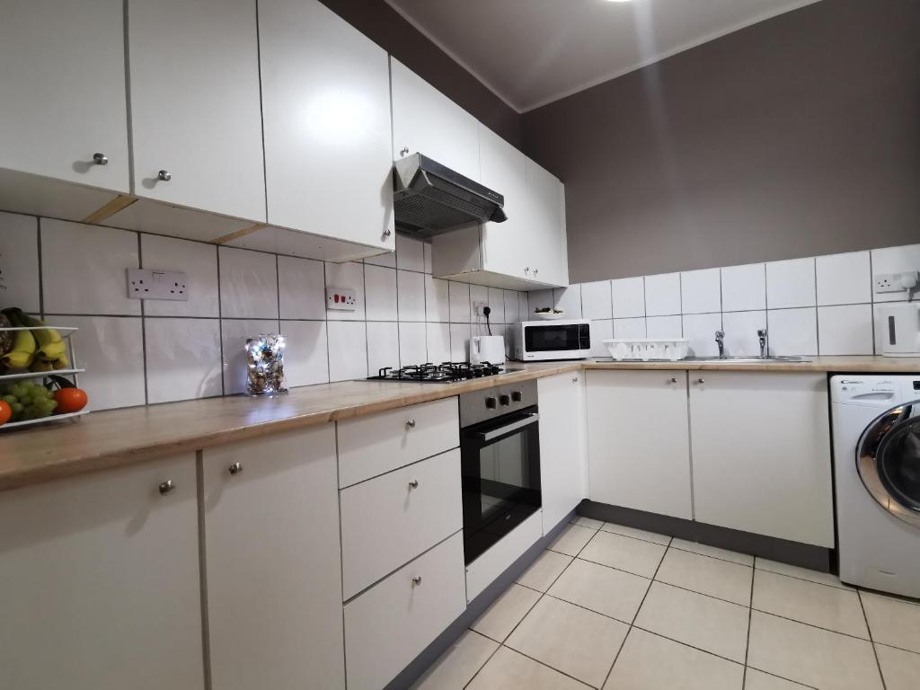 Contractor 1 Accommodation image 1 Contractor 1 image one