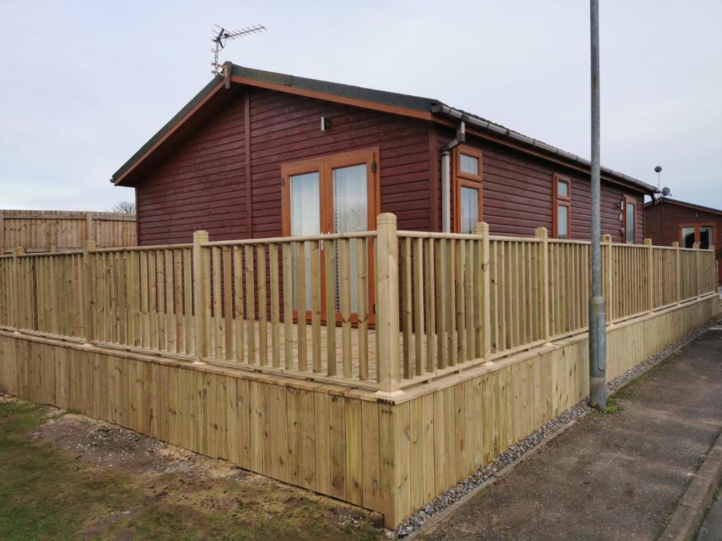 Captivatingly Stunning 2-Bed Cabin in Bridlington Accommodation image 1 Captivatingly Stunning 2-Bed Cabin in Bridlington image one