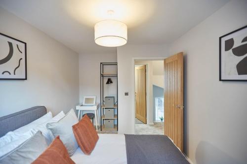 Host & Stay - Curlew House Accommodation image 3 Host & Stay - Curlew House image three