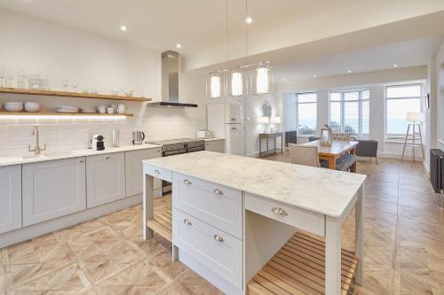 Host & Stay - Solimar House Accommodation image 3 Host & Stay - Solimar House image three