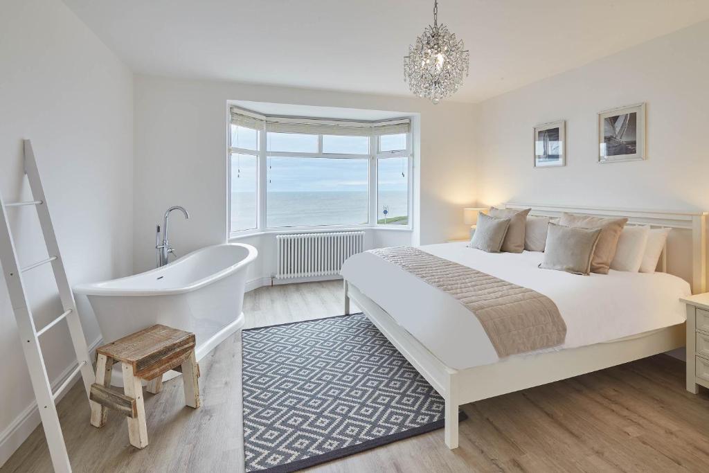 Host & Stay - Solimar House Accommodation image 1 Host & Stay - Solimar House image one