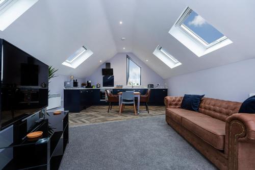 Luxury Loft Apartment by Bootique Wakefield image three