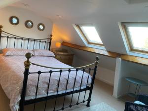 Demeter Cottage image two