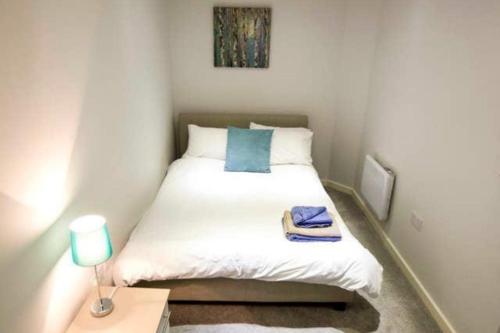 StayZo Modern Studio Apartment 1 in Bradford City Accommodation image 3 StayZo Modern Studio Apartment 1 in Bradford City image three