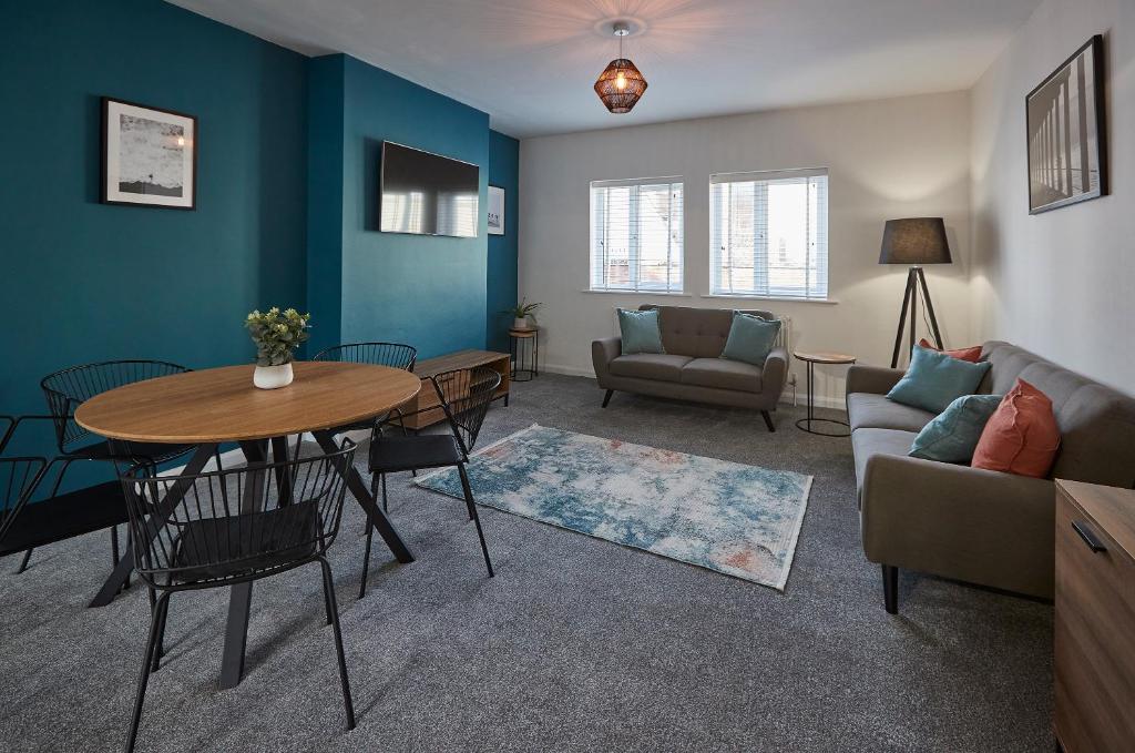 Host & Stay - Endeavour Apartments Accommodation image 1 Host & Stay - Endeavour Apartments image one