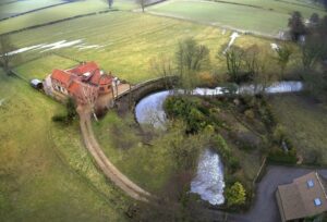 Walk: Kirkbymoorside and St Gregory's Minster Post image 4 Picture of Riverside Farm Cottage