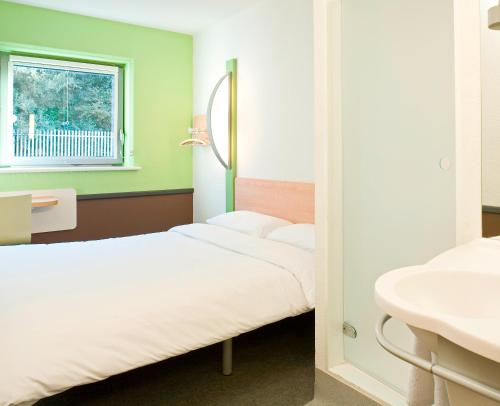 ibis budget Bradford Accommodation image 2 ibis budget Bradford image two