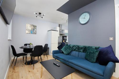 The Exquisite Gem of Yorkshire - Duplex - Penthouse - Netflix Accommodation image 3 The Exquisite Gem of Yorkshire - Duplex - Penthouse - Netflix image three