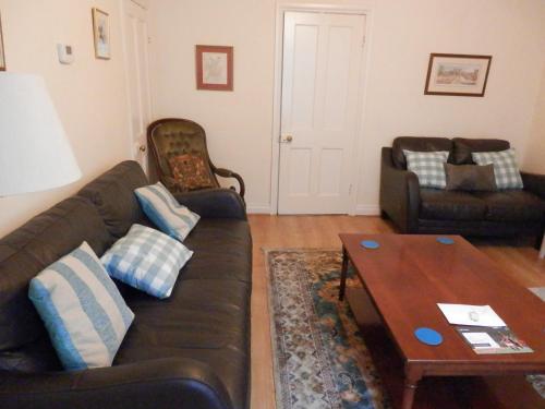 19 Curzon Terrace Accommodation image 3 19 Curzon Terrace image three