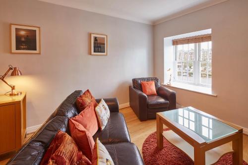 Host & Stay - Seal Watch Apartment image three