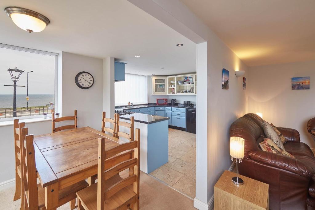 Host & Stay - Sunset View Accommodation image 1 Host & Stay - Sunset View image one