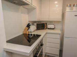 47A Baxtergate image two