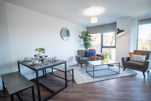 Great Central 2 Bed Apartments near City Centre Opulent Living Serviced Accommodation Sheffield Accommodation image 2 Great Central 2 Bed Apartments near City Centre Opulent Living Serviced Accommodation Sheffield image two