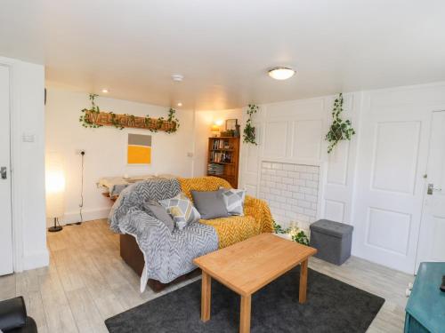 The Surfers Bolt Hole, Whitby image three