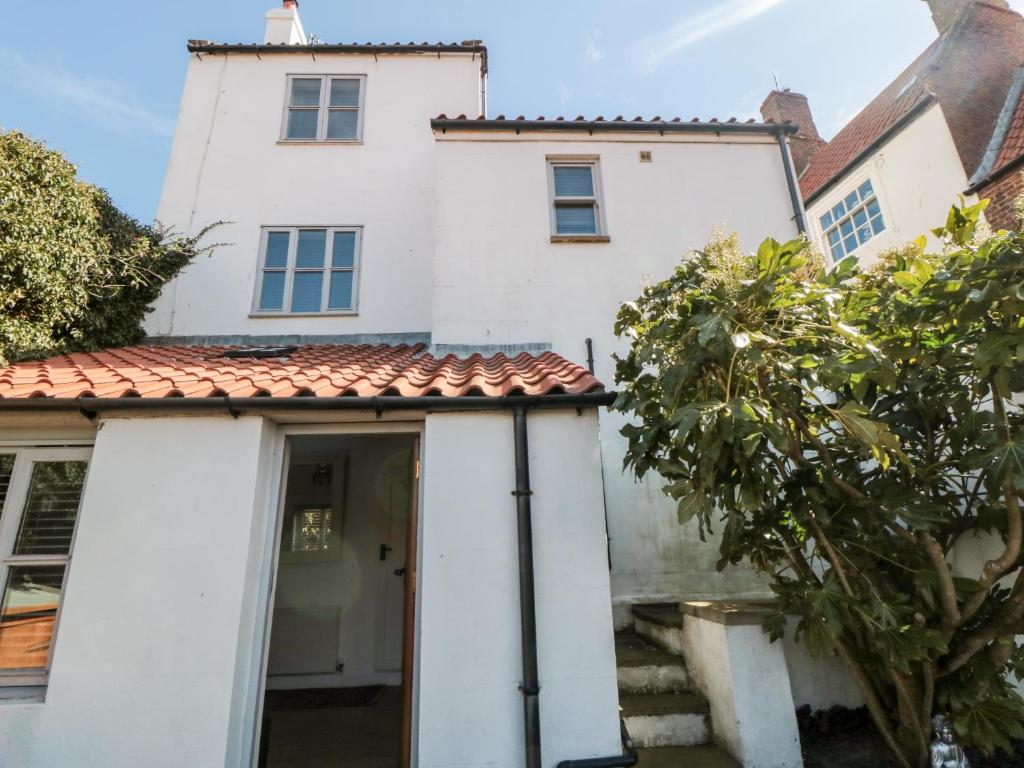 Sunshine Cottage image one