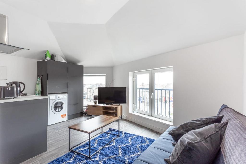 Lovely 2 Bed apartment close to city centre Accommodation image 1 Lovely 2 Bed apartment close to city centre image one