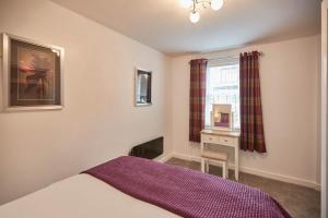 Host & Stay - Royal Sands Accommodation image 2 Host & Stay - Royal Sands image two