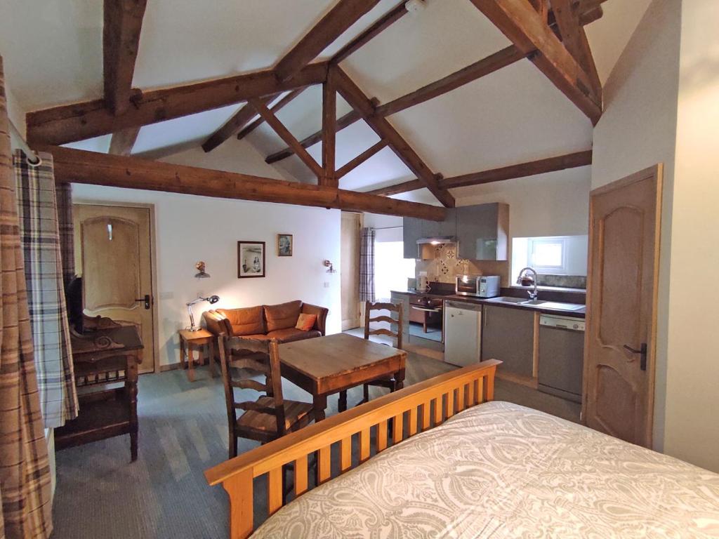Headingley Hideaway Accommodation image 1 Headingley Hideaway image one