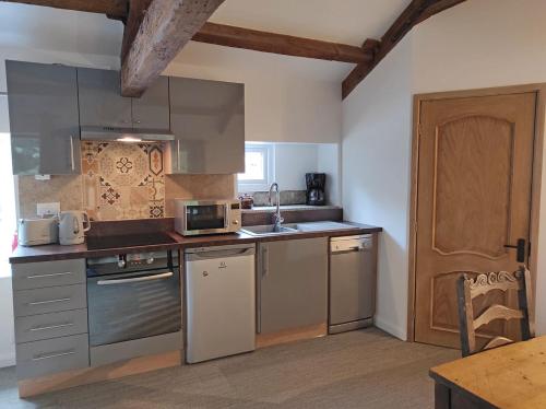 Headingley Hideaway Accommodation image 3 Headingley Hideaway image three