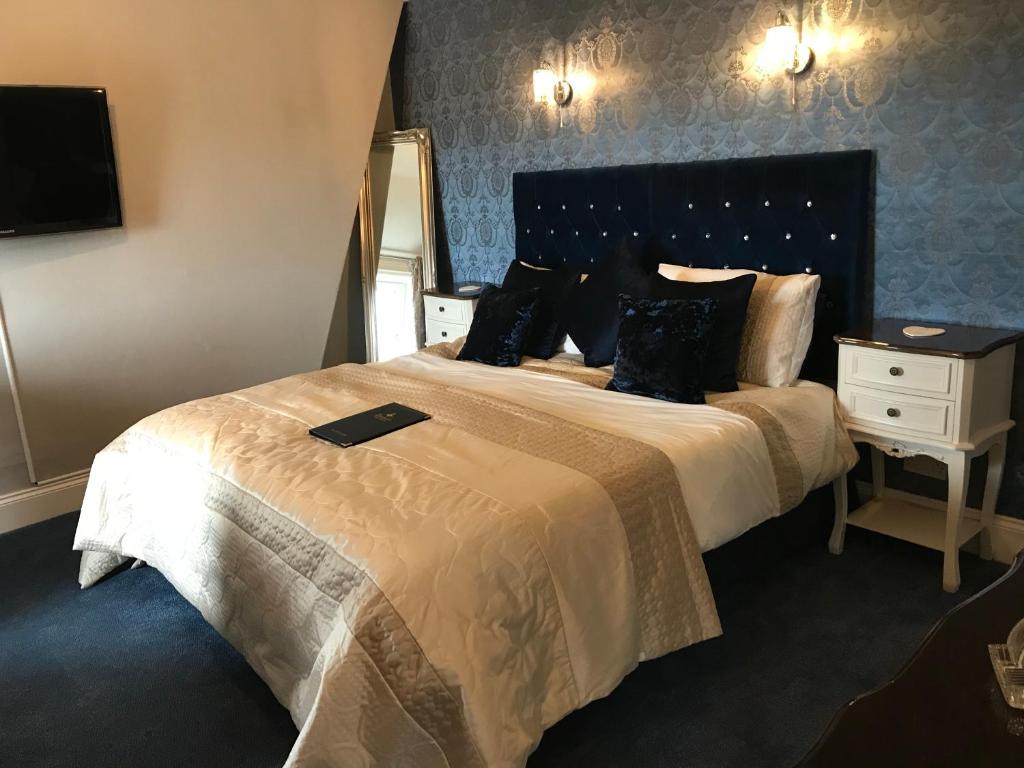Norman Guest House with Free Parking image one
