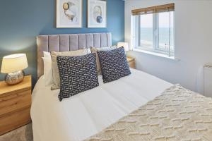 Host & Stay - Sea Watcher Accommodation image 2 Host & Stay - Sea Watcher image two