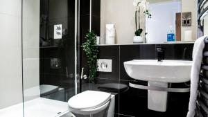 Stay Angels Blonk Street Sheffield Luxury Apartments Accommodation image 2 Stay Angels Blonk Street Sheffield Luxury Apartments image two