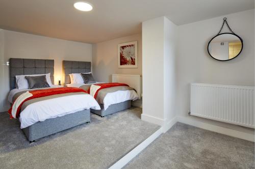 Coppergate Mews Apt 1 Stylish 2 bed 2 bath apartment private entrance Doncaster Accommodation image 3 Coppergate Mews Apt 1 Stylish 2 bed 2 bath apartment private entrance Doncaster image three