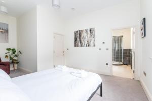 Pass the Keys Hunter House - Spacious & Modern Duplex with Private Parking Accommodation image 2 Pass the Keys Hunter House - Spacious & Modern Duplex with Private Parking image two