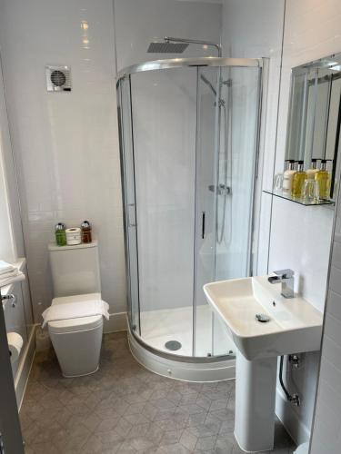 Arundel House Accommodation image 3 Arundel House image three
