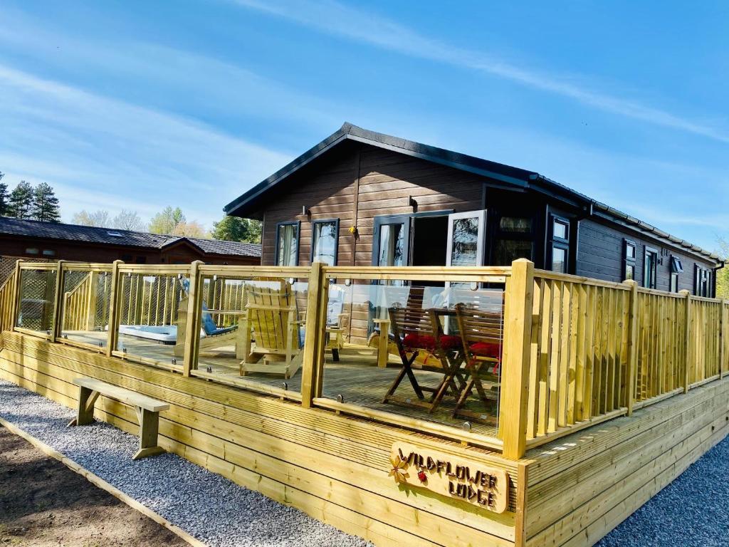 Hollicarrs - Wildflower Lodge image one
